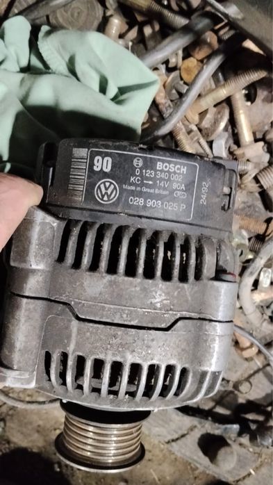 Продам генератор гольф 3, 90 ампер