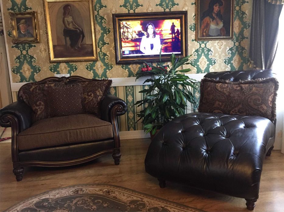 Mobila clasica living canapea + fotoilu XXL extra large, canapea hol