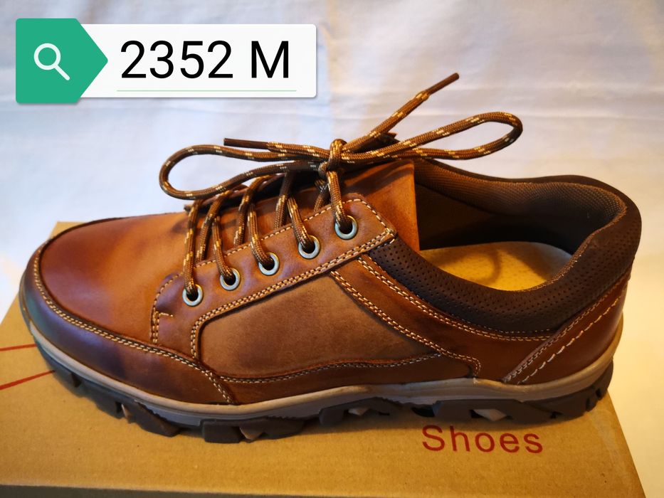 Vând pantofi piele lucioasă