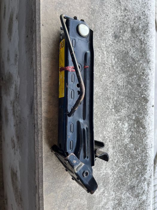 Крик за кола Ford