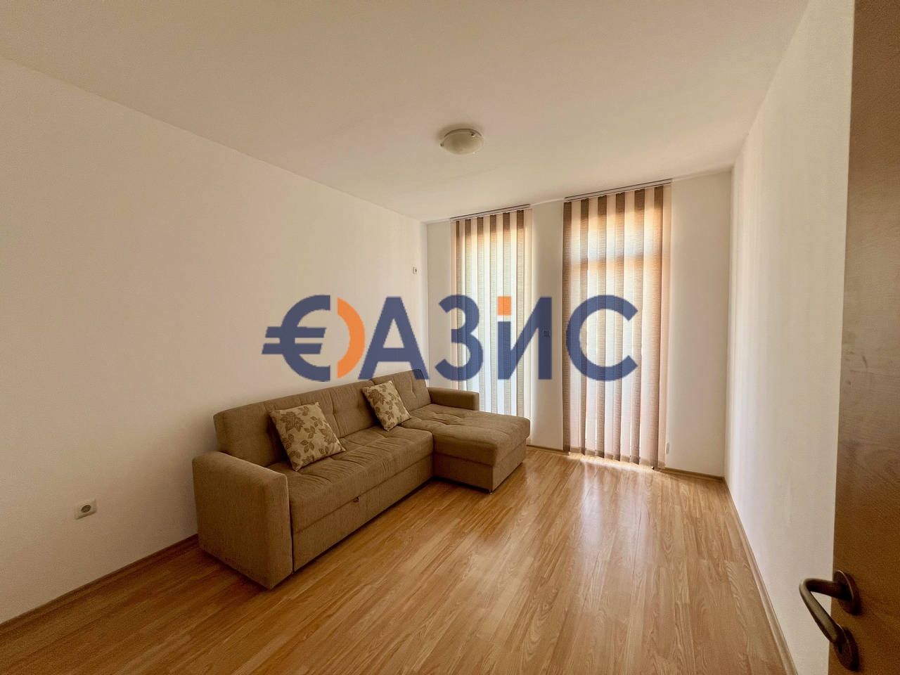 Продава се Тристаен апартамент в к.к. Слънчев бряг - 69 кв.м за 812 €/кв.м - Снимка #9