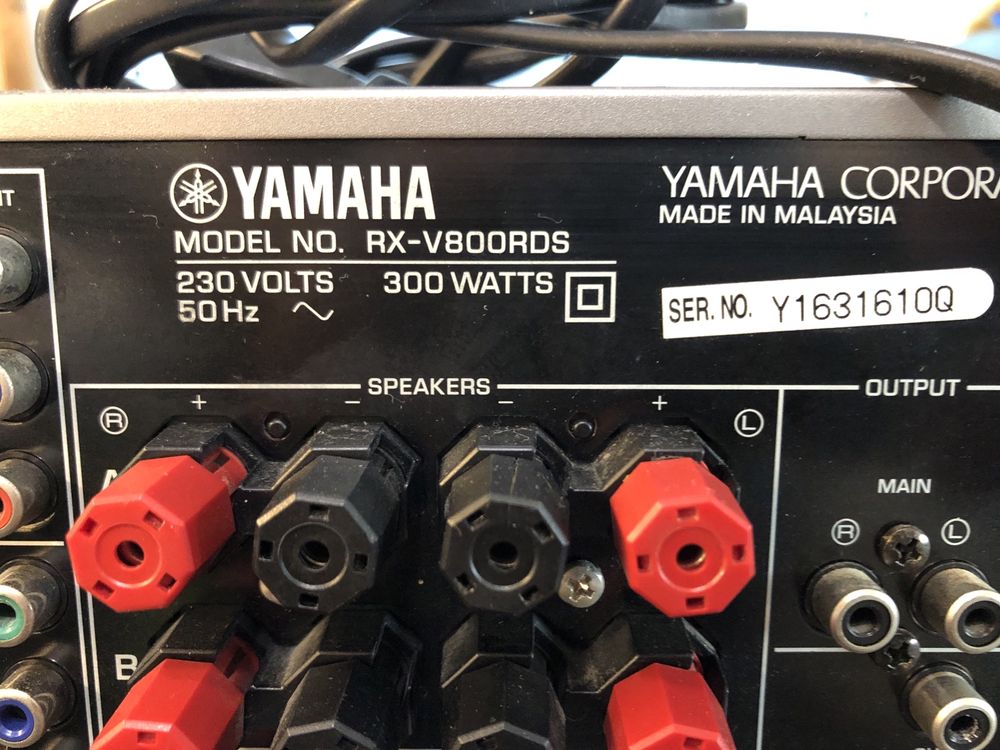Yamaha RX-V800 resiver