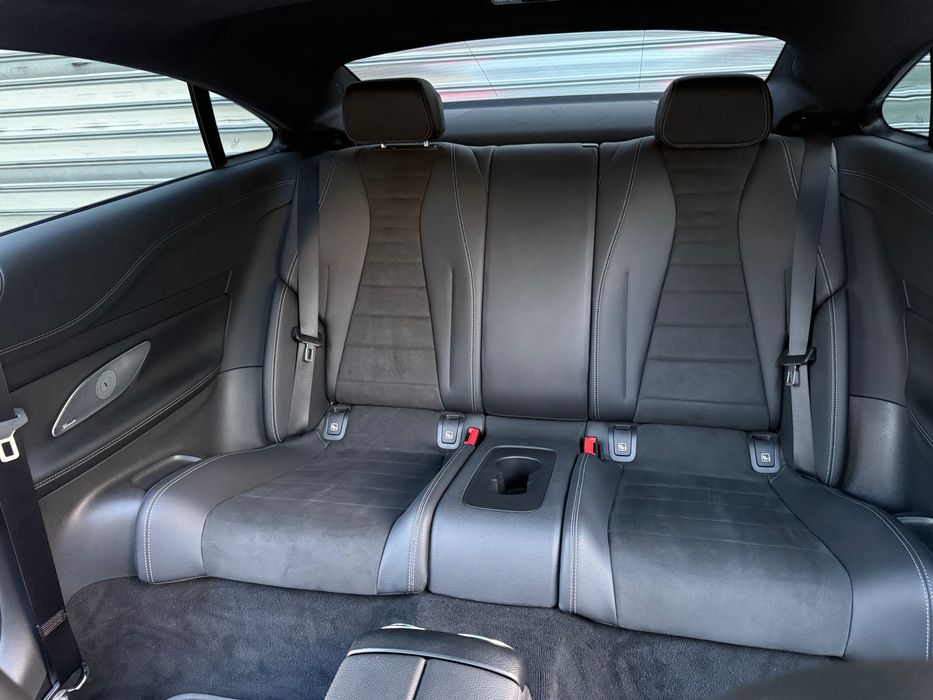 Mercedes-Benz E 220 d Coupé AMG // Facelift // 50.000 km