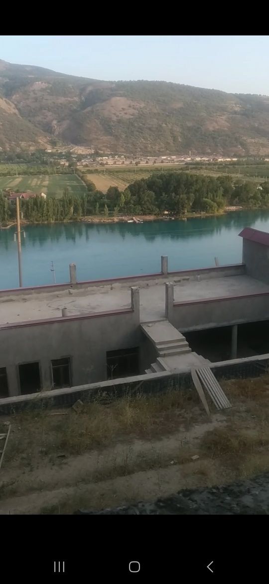 Продаётся дача в Бустанлыкском районе, не доезжая до "Бочки"