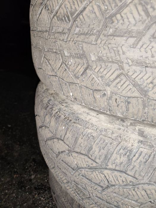 Зимни гуми 265 60 18