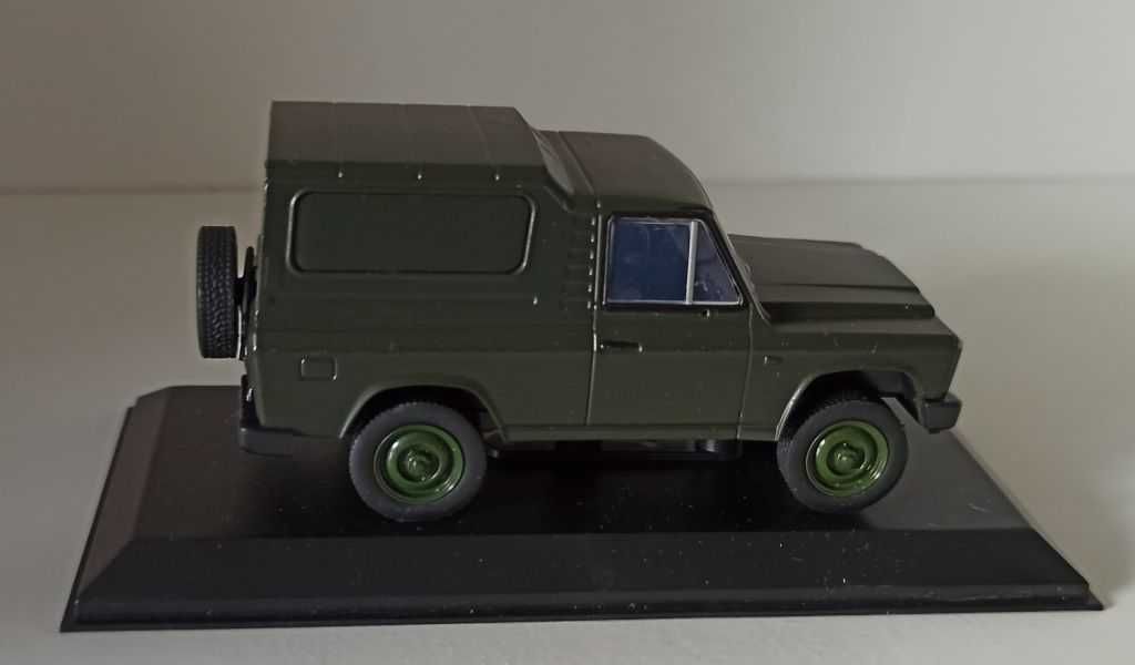 Macheta ARO 243 verde army - DeAgostini/Artizanal 1/43