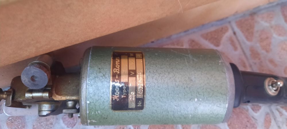 Машина за рязане на Мокет Винил за Кожа  Платове