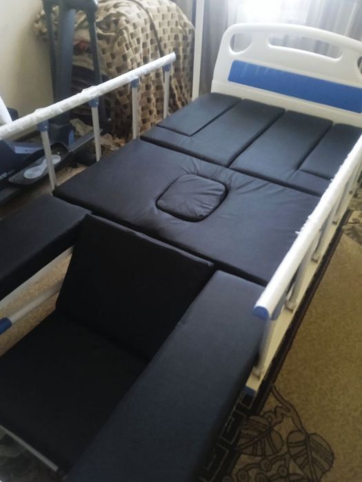 Медецинская кровать