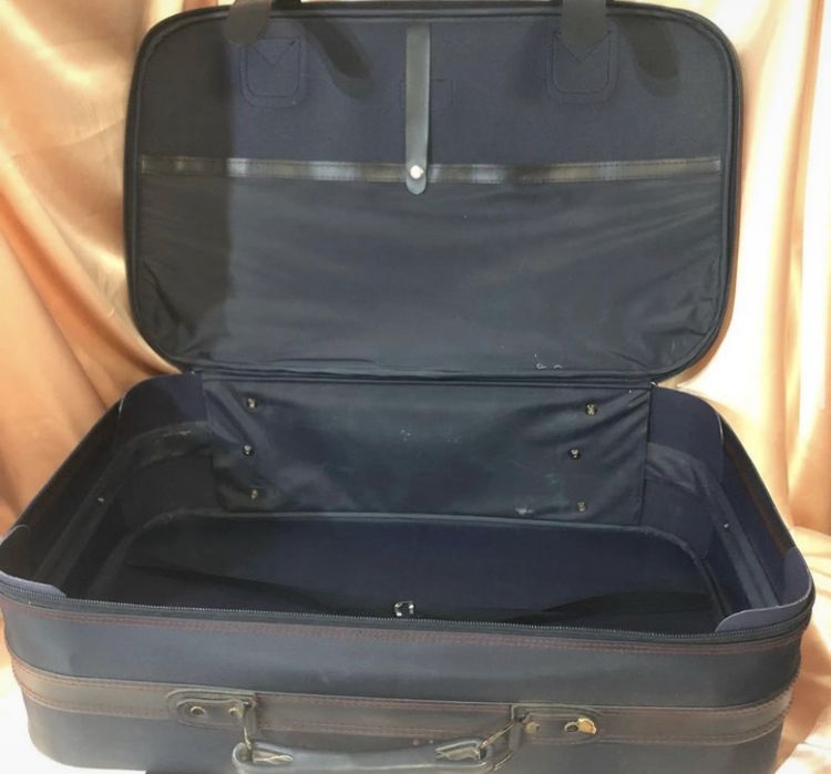 Geamantan în stare foarte bună