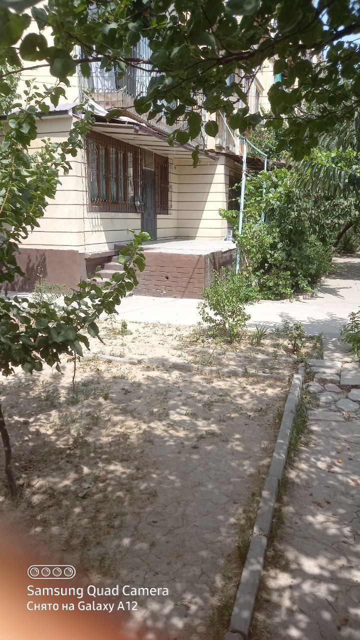 Sergeli 8da 4+ 1 xonali podvol kotta seh , agarod bilan fayzli joy