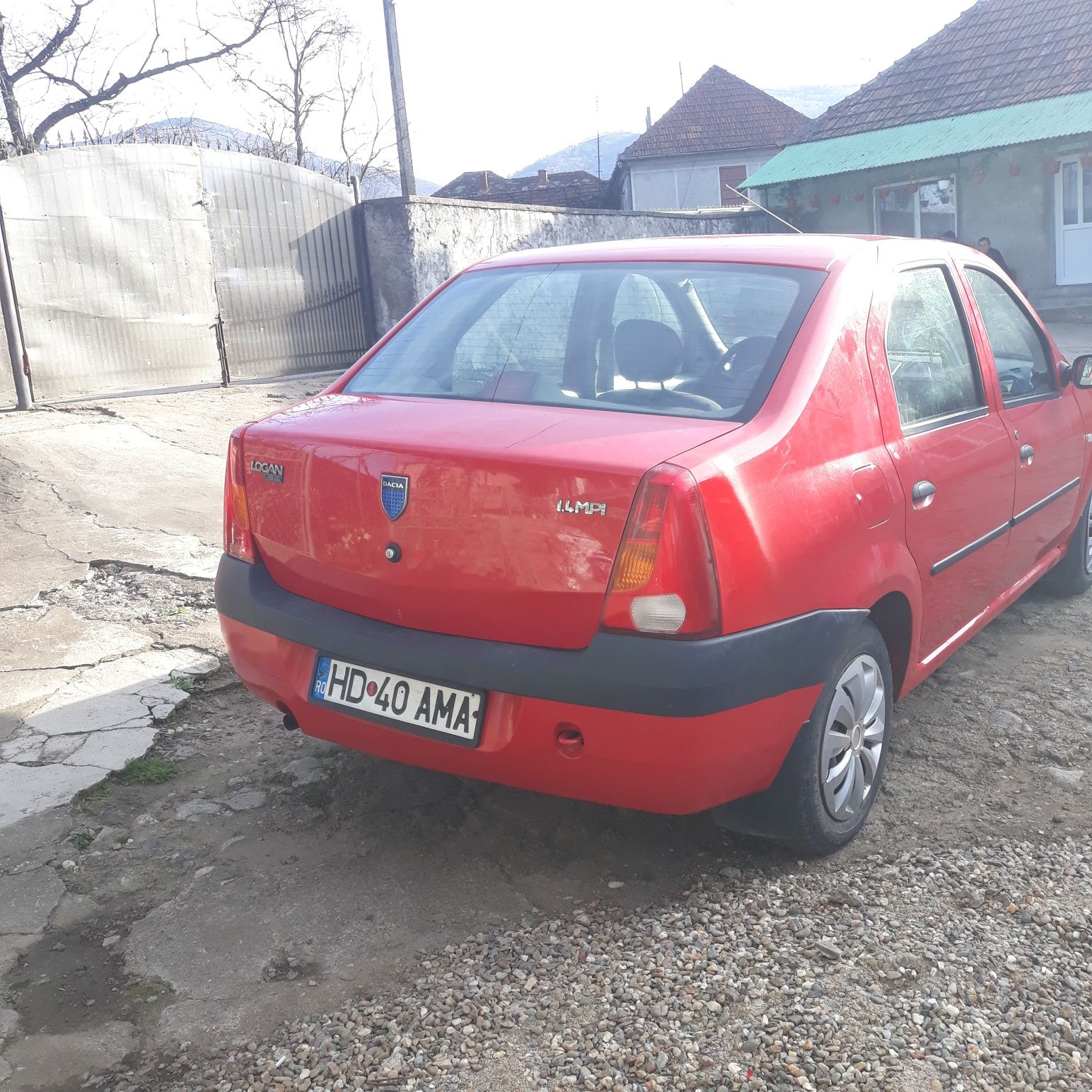 Vând mașină Dacia Logan