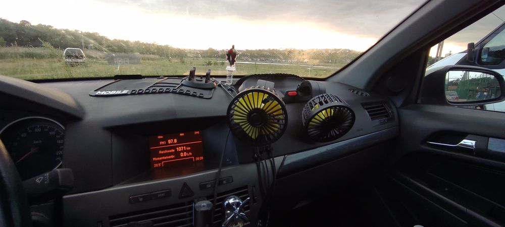 Ventilator auto cu doua capete 12 vati