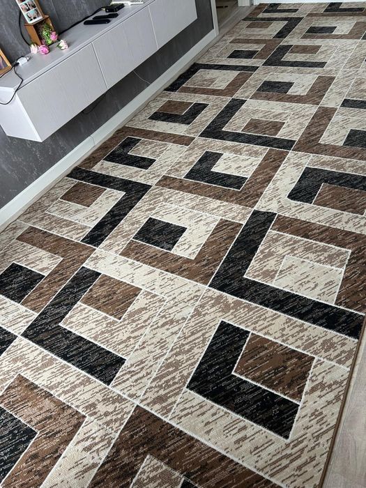 Продам ковер в идеальном состоянии