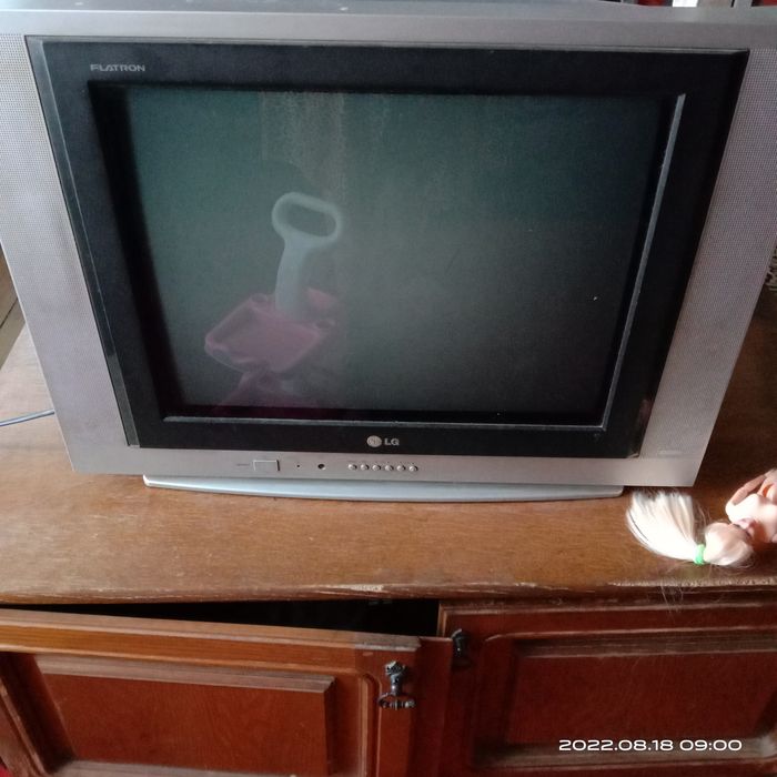 Продаю два телевизора LG