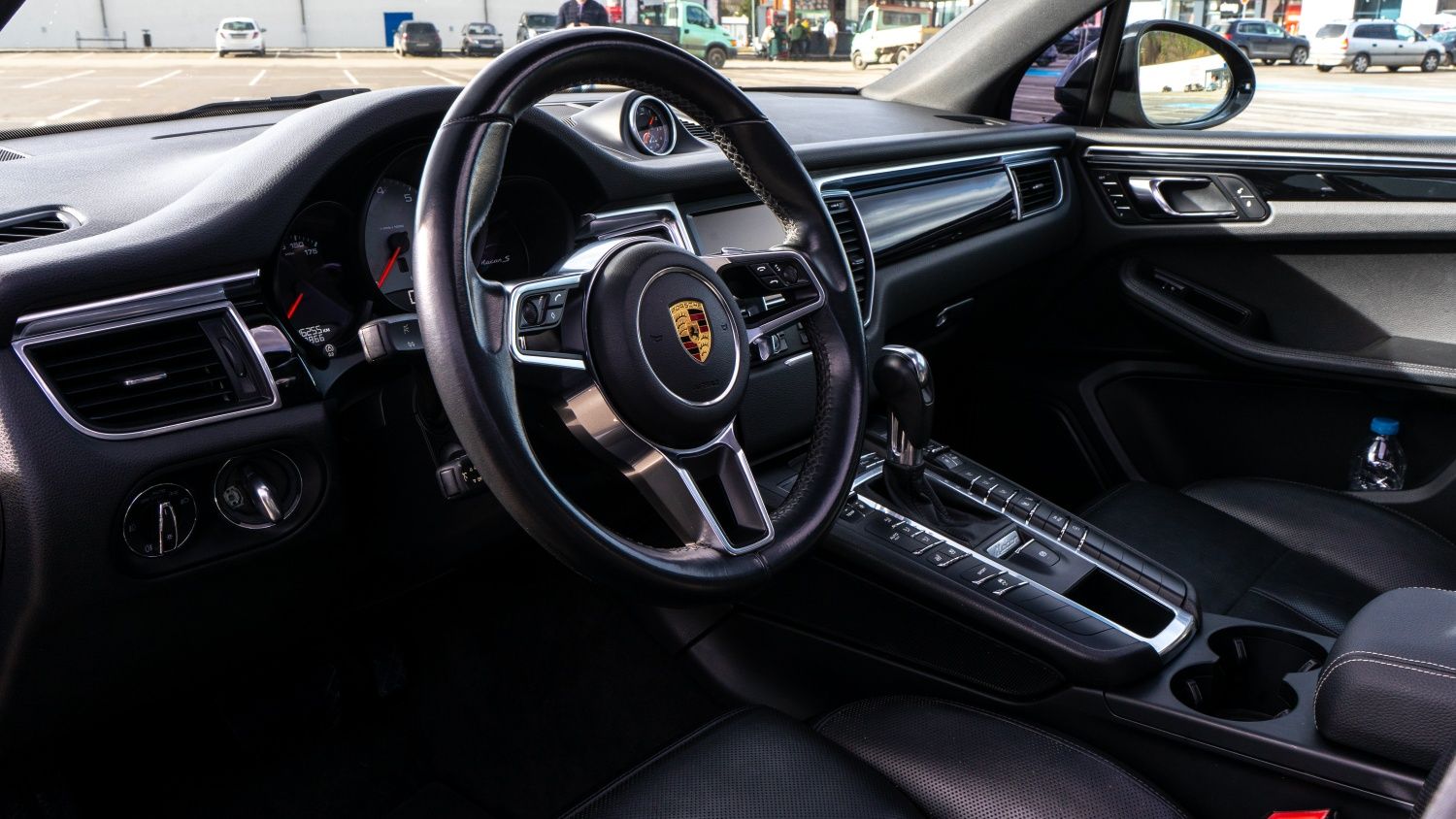 Porsche macan s 2016г 340к.с бензин