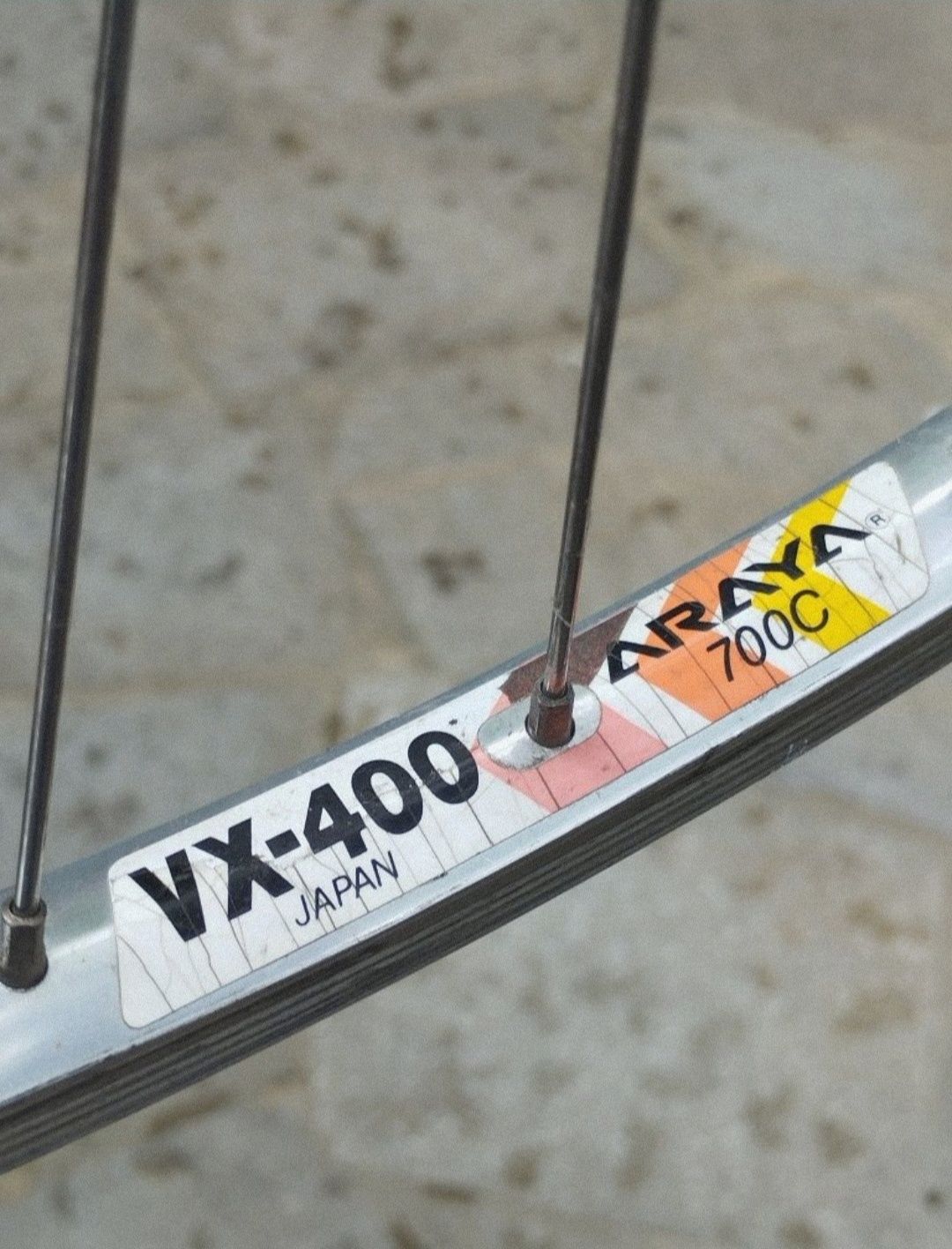 Капли за шосеен велосипед Araya vx 400