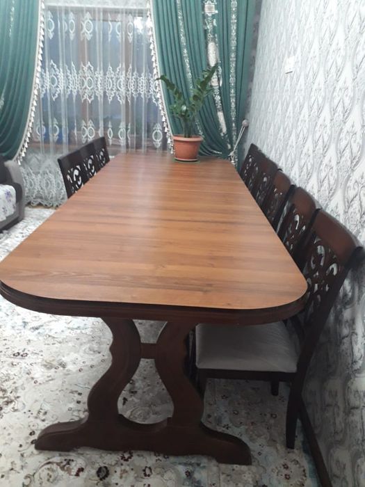 Стол и стулья Малайзия