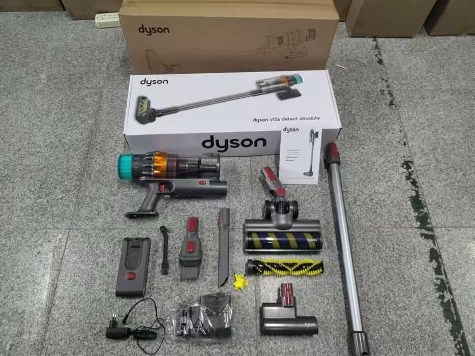 Новый Пылесос Dyson V15s