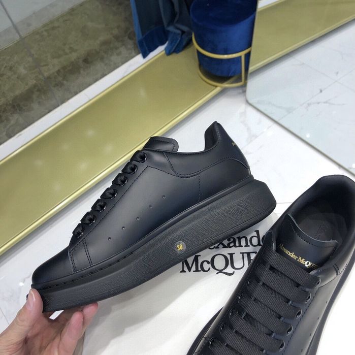 Alexander McQueen calitate premium