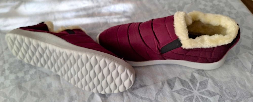 Топли зимни обувки боти