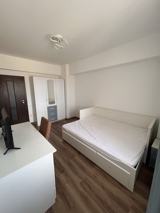 cameră de închiriat într-un apartament modern de 3 camere Prl Ghencea