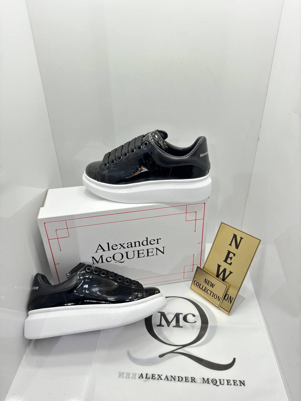 Adidasi alexander mcQueen
36-45
320 lei
cei cu roz 36-40
36-40