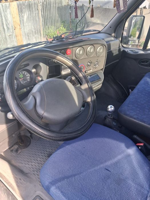 Vând Iveco dayli