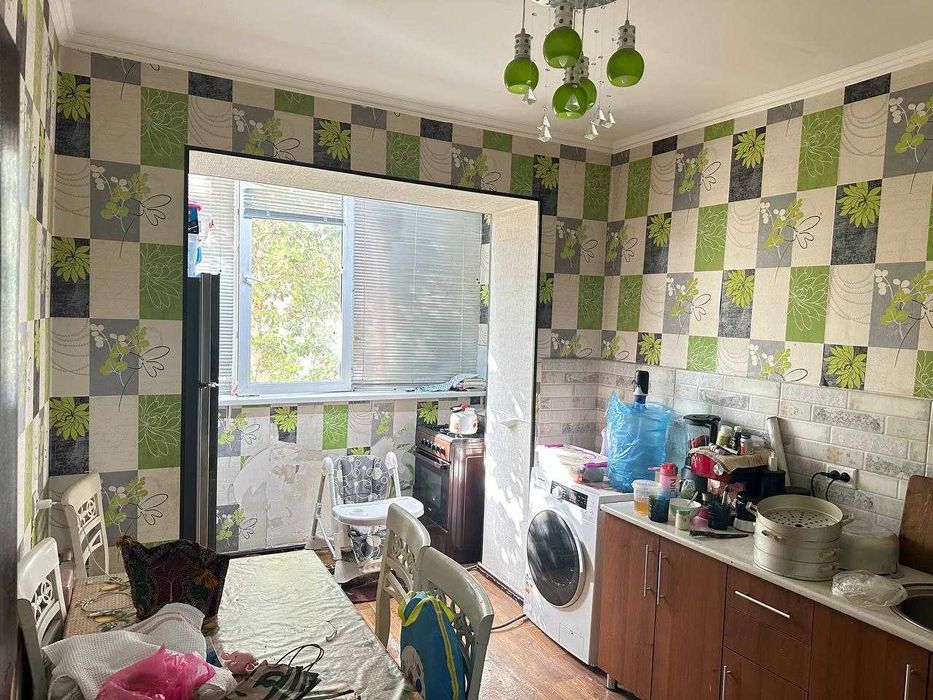 Гидрометцентр ул.Осие м.Минор 1-комн 4/4 42 м² кирпич ремонт