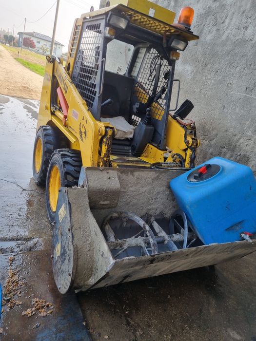 Mini încărcător Komatshu