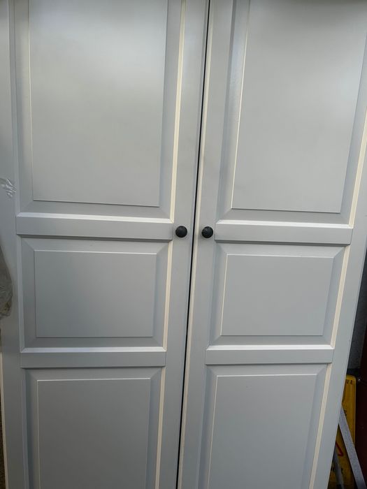 Бял гардероб &&&