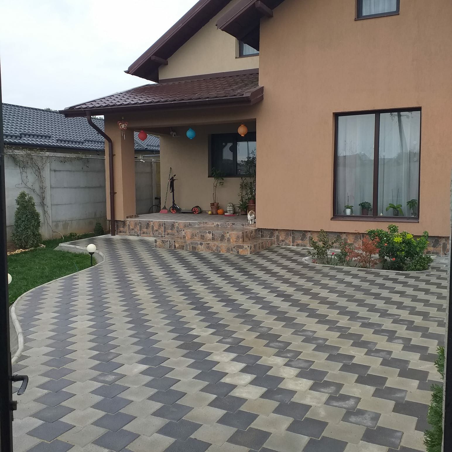 Extra preturi pentru pavaje si pavele model Turn cu montaj