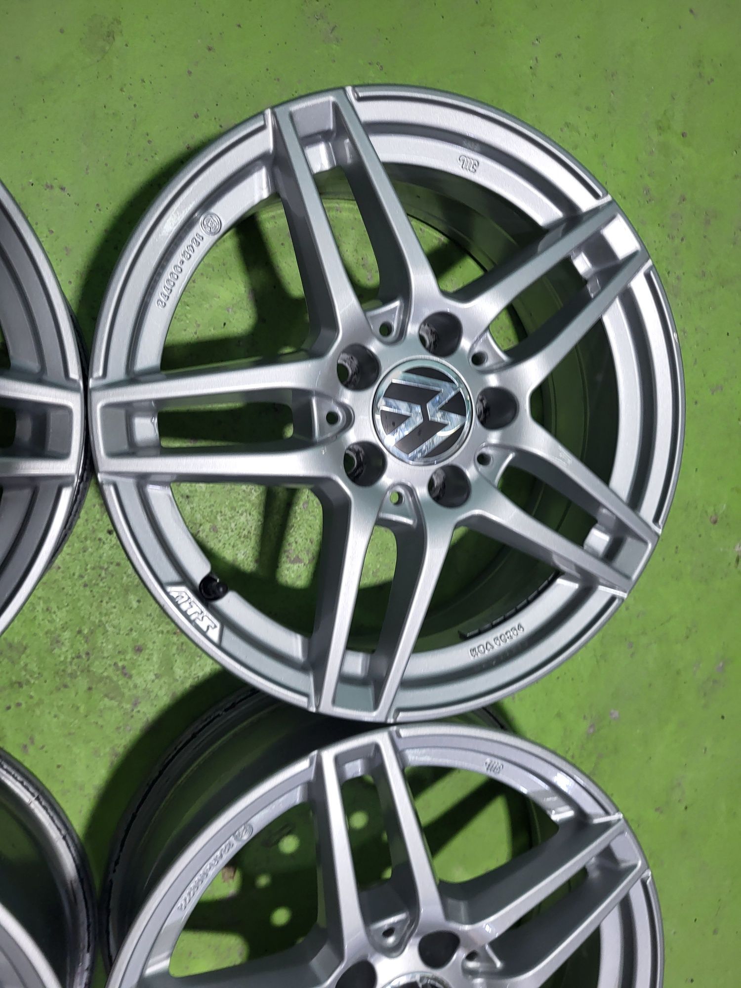 16 5x112 Vw Touran Caddy Golf Passat 5х112
