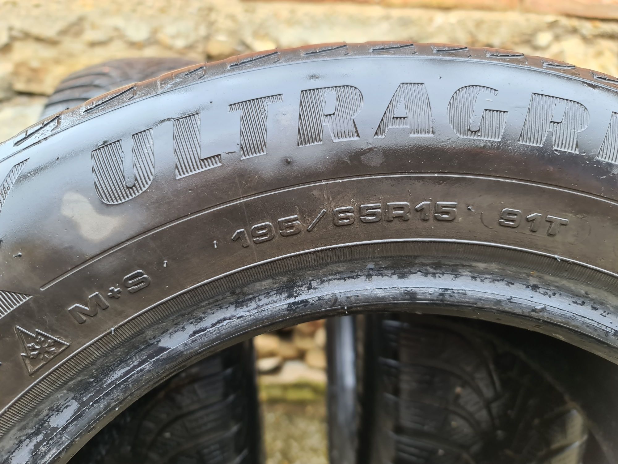 4 бр. Гуми Goodyear M+S 195/65 R15