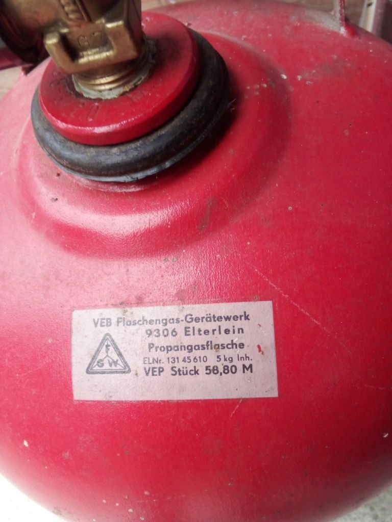Продавам 3 Газови Бутилки
