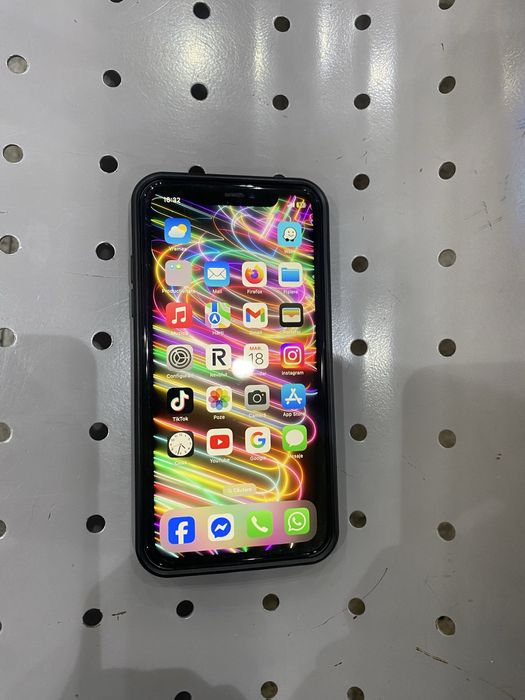 Vand Iphone 11 in stare buna de functionare !!