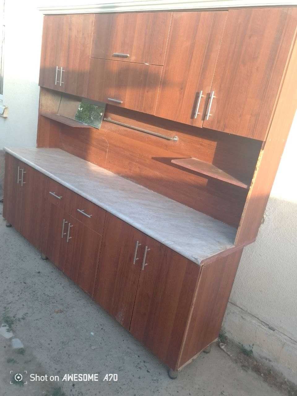 Продам мебель для кухни и спальни
