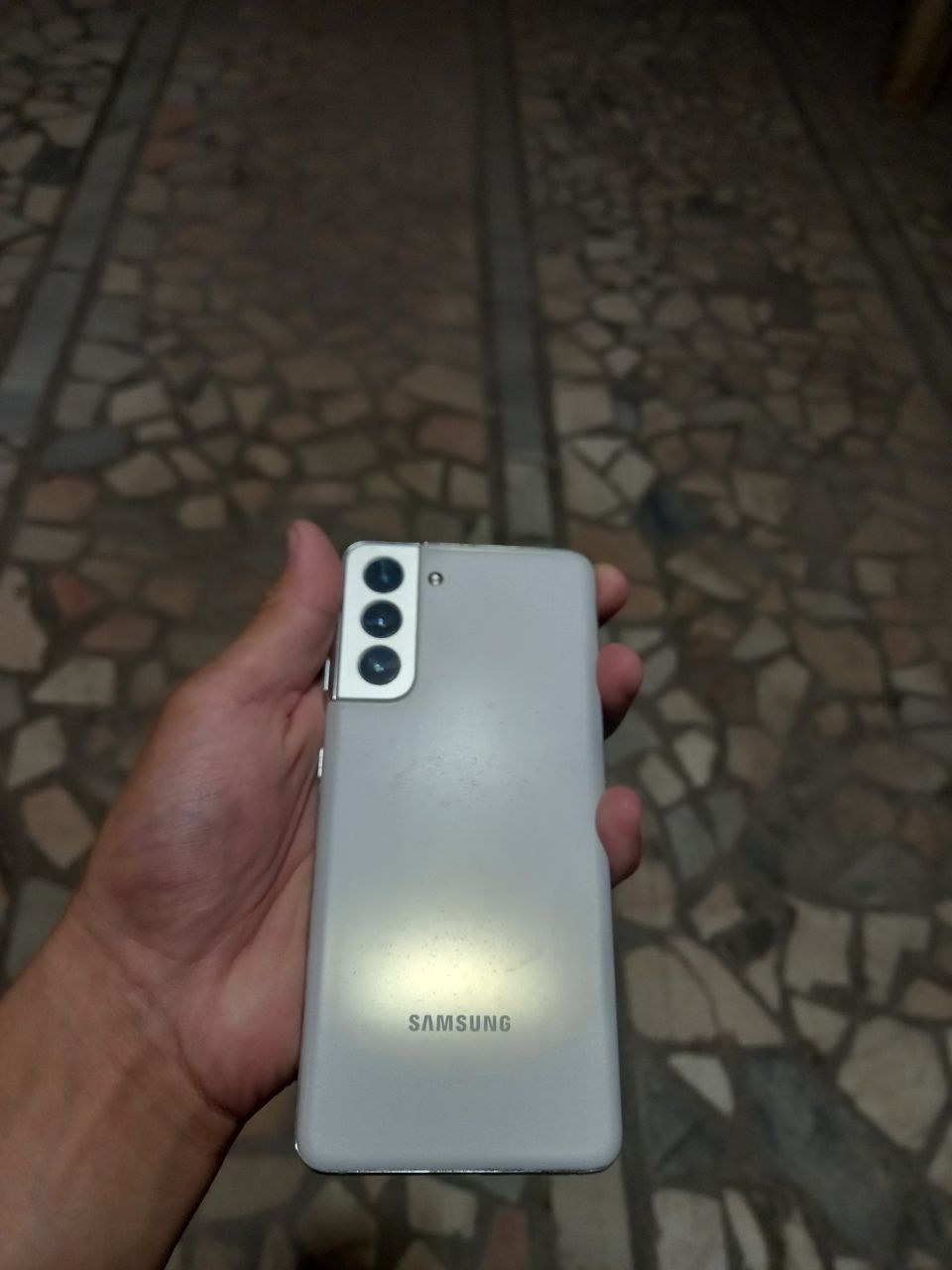 Samsung  S21 kafolat bilan