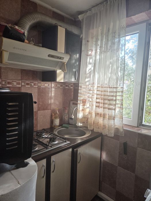 Garsoniera de vânzare