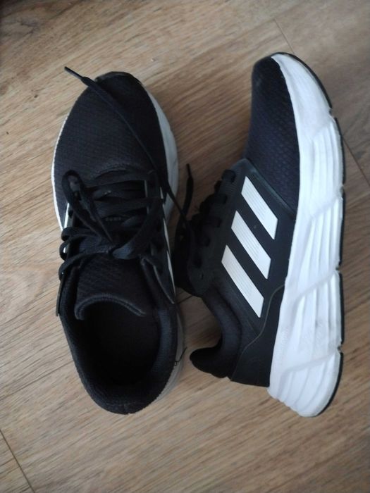 Vand adisasi baieti, marca Adidas, mar. 40, putin purtati
