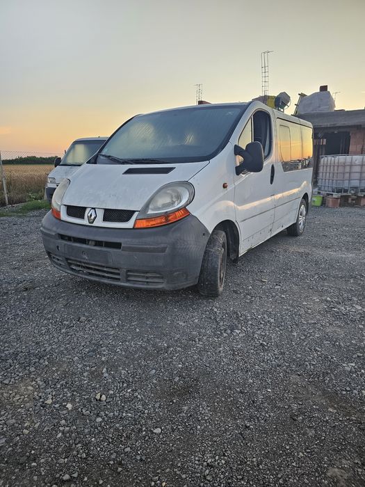 Dezmembrez vand piese renault trafic 1,9 dci