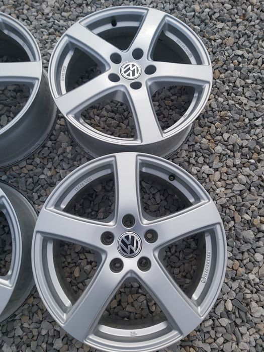 5х112..17.цола. 7j ET40  оргинални VW