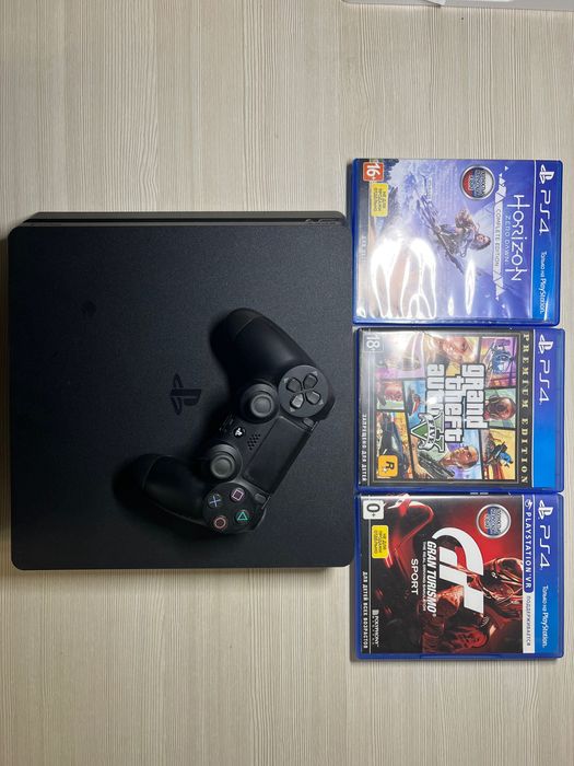 продам PS4 Slim,1TB