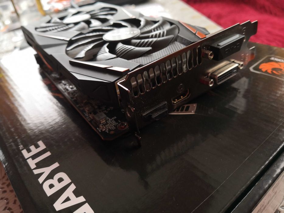 Видеокарта Gigabyte Geforce GTX 1060 3gb