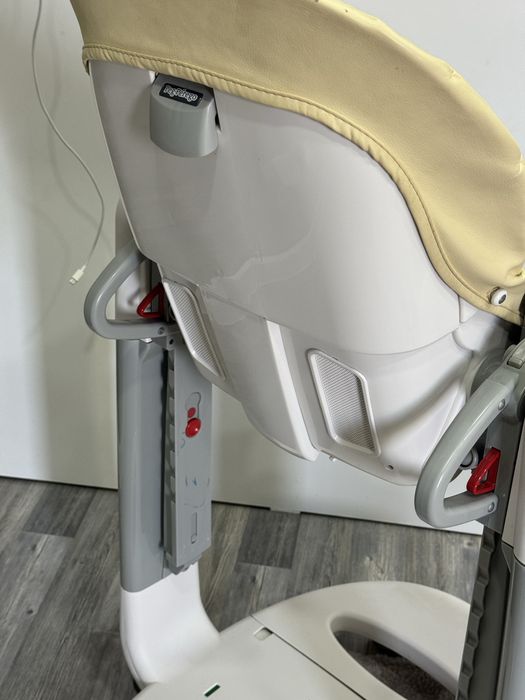 Peg perego стульчик