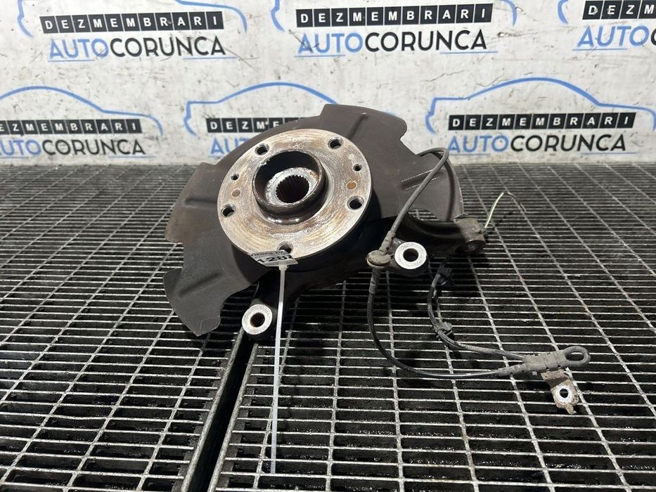Fuzeta dreapta fata Suzuki Vitara IV 1.6 D 2014 - 2018 Manuala 6 Trepte D16AA (1288) ...