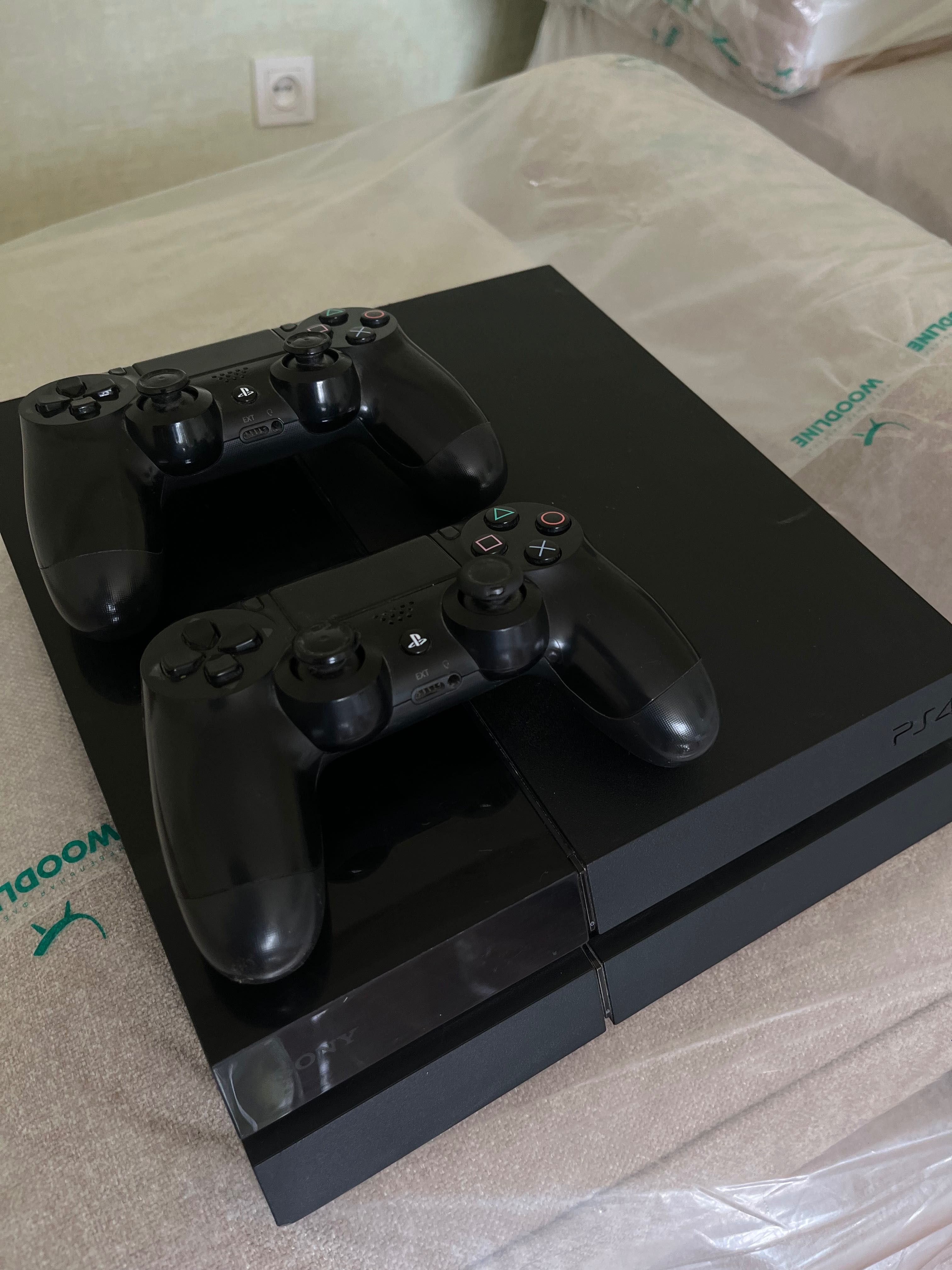 PS4 512 gb хорошее состояние