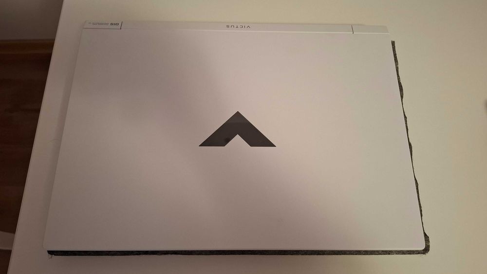 Laptop Gaming HP Victus i7-13620H  32GB RAM  2TB SSD  RTX 4060 8GB Nou