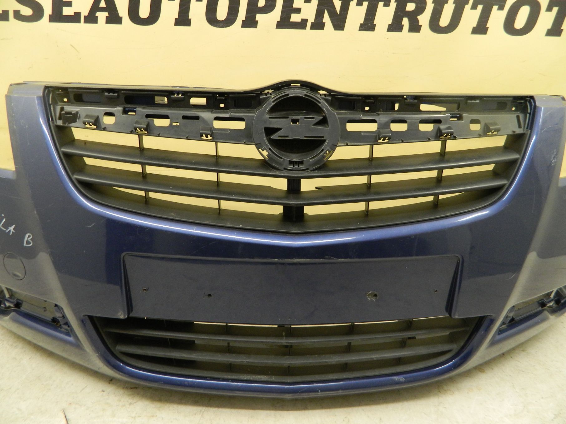 Bara fata Opel Agila B, 2008, 2009, 2010, 2011, 2012, 2013, 2014, 2015, cod origine 71711-52K00.