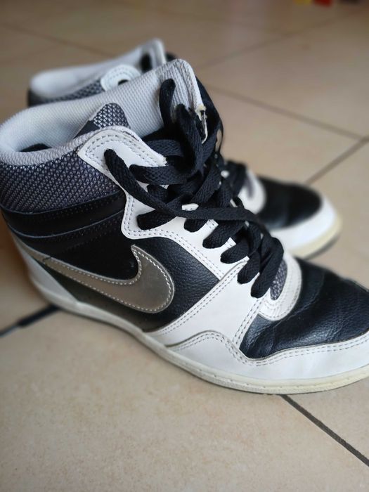 Ghete cu toc ascuns Nike Force nr. 36.5 / 37.5 si nr. 40
