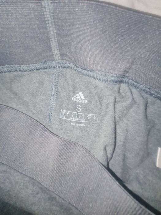 Haine  marimea S si pantaloni pt 13-14 ani. Pt comenzi modific pretul.